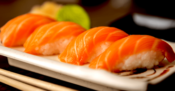 Five foods to avoid during pregnancy (and five foods to start eating)