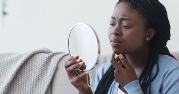 Hormonal acne: 6 tips to manage and care for your skin