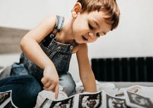 How to tell your kids you’re pregnant : An age-by-age guide